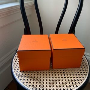 Two Hermes empty boxes for mugs